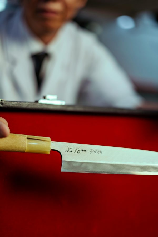 Couteau japonais damas : élégance et performance en cuisine